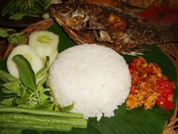 Sambal Gobal-Gabul Bikin Melek!