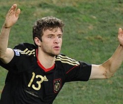 Mueller Pemain Muda Terbaik 