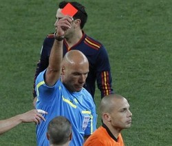 Heitinga yang Kelima Diusir di Final