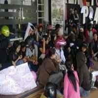 Gaji Tak Dibayar, Karyawan Ngeluruk Manajemen 