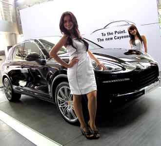 SUV Mewah Porsche Cayenne