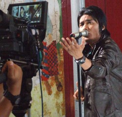 Kisah Tato di Lengan Kanan Charly ST12