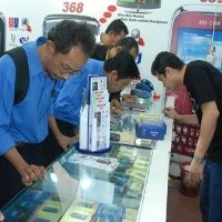 Cari Ponsel BM, Kominfo Razia ITC Roxy Mas