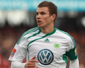 Juve Mulai Bicarakan Dzeko