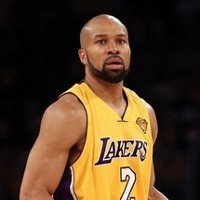 Karena Kobe, Fisher Siap Bertahan