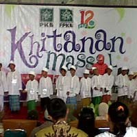 Peringati Harlah Ke-12, PKB Gelar Khitanan Massal di DPR