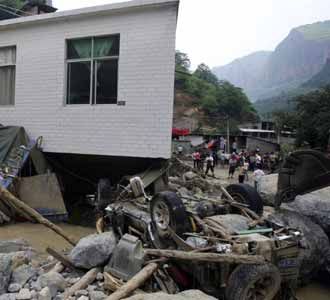 Longsor di China, 17 Orang Tewas