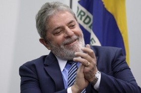 Lula Bantah Brasil Tak Siap Helat PD 2014