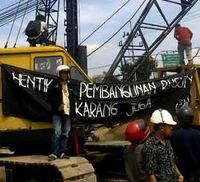 Warga Geruduk Proyek Rusunawa