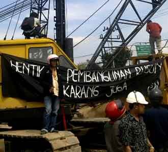 Warga Geruduk Proyek Rusunawa