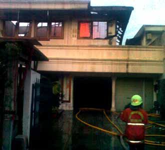 Rumah Istri Pengacara Terbakar