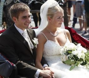 Piala Dunia Usai, Lahm Menikah