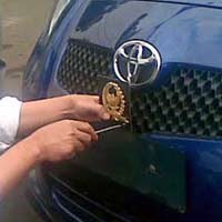 Sekjen DPR Minta Polri Tilang Pemakai Simbol DPR Palsu