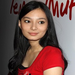 Asmirandah Berburu Cowok Harum