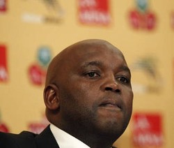 Mosimane Gantikan Parreira Latih Afsel