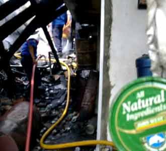 Home Industri di Surabaya Terbakar