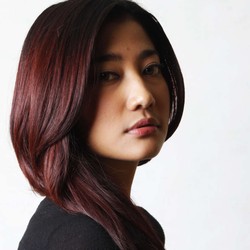 Adelia Rasya, Pemeran Setan Yang Kini Berani Tampil Seksi