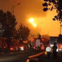 Pipa Minyak di China Meledak & Terbakar 15 Jam  