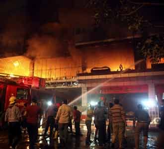 Hotel Soma di Irak Terbakar