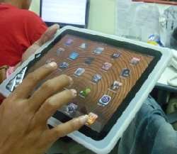 Jaksa dari Palembang Nikmati iPad Hari ke-11