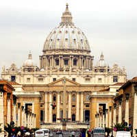 Mencari Vatican Malah Bertemu Situs Pedofilia