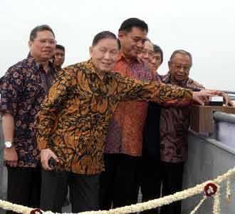 Topping Off MRCCC Siloam Hospitals