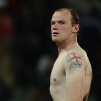 Rooney, Bencana Inggris Keuntungan MU
