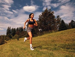 Anda Hobi Berlari? Konsumsi Makanan ini!