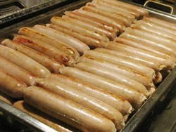 Sosis Halal Mulai Dijual di Inggris