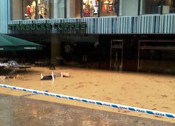 Pemerintah Singapura Ungkap Penyebab Banjir Besar di Orchard Road