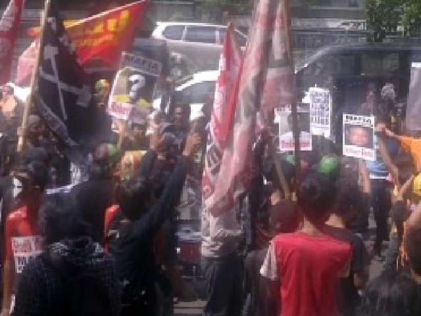 Ampuh Geruduk Kejagung