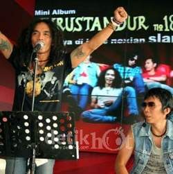 Slank Siap Jika Diminta Manggung di Gedung DPR
