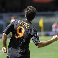 Vucinic Siap Bersaing Posisi & Scudetto