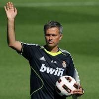 Mourinho Bantah Minta Bantuan Dukun