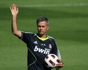 Mourinho Bantah Minta Bantuan Dukun
