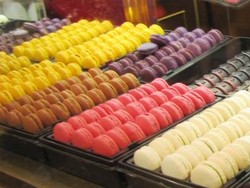 Warna-Warni si Legit dari Perancis