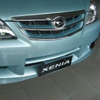 Xenia Li Boros Bensin dan Suaranya Kasar