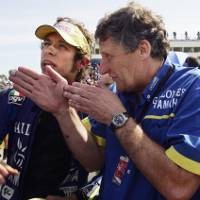 Tak Tergantung Rossi, Burgess Setia di Yamaha