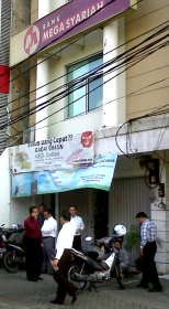 Perampok Bank Itu Cuma Berbekal Belati