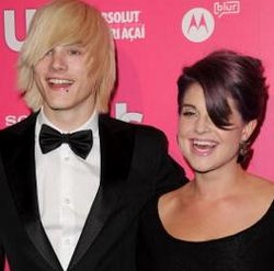 Kelly Osbourne Kesal Tunangannya Diganggu Cewek Murahan