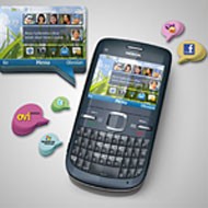 Rasakan Langsung Serunya Feed Facebook di Layar Depan Nokia C3