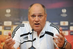 Jol Bertahan di Ajax, Fulham Kembali Ditolak