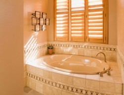 Menata Ulang Kamar Mandi Yang Sempit