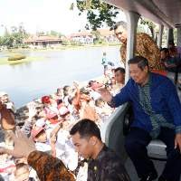 Kak Seto: Seorang Anak Ditoyor Paspampres Usai Salaman dengan SBY