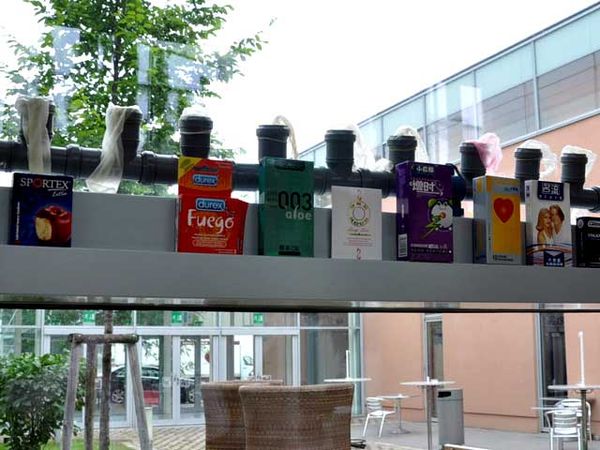 Kampanye Kondom di Konferensi AIDS