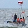 Berharap Alam Membela Nelayan Lewat Sedekah Laut Berharap Alam Membela Nelayan Lewat Sedekah Laut