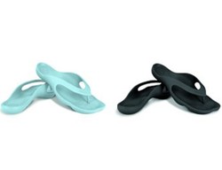 Nikmatnya Bertelanjang Kaki Ala Crocs