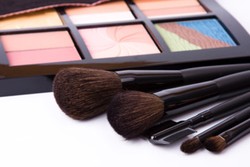 Tips & Trik Memilih Kuas Make-up Yang Tepat (Bagian 1)