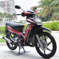 Motor TVS Tarik Mobil Keliling Bandung