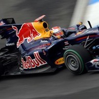 Vettel Terdepan,  Alonso Kedua